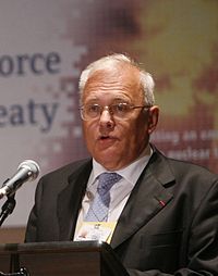 dr. Balázs Péter közgazdász, diplomata