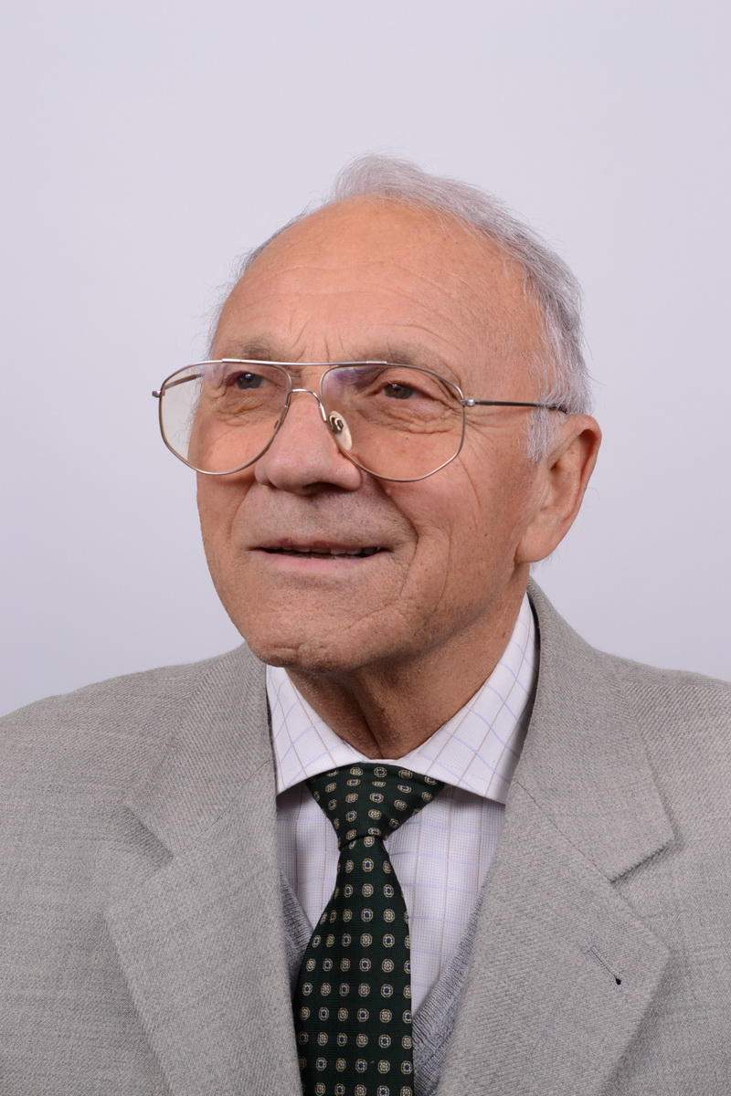 B. Tóth Ferenc