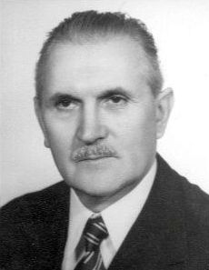 id. Szappanos István