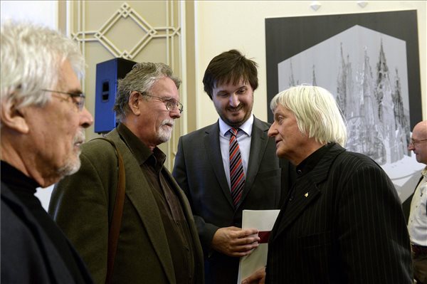 Mikulás Ferenc, a Kecskeméti Rajzfilmstúdió vezetője, Jankovics Marcell Kossuth- és Balázs Béla-díjas rajzfilmrendező, Kucsera Tamás Gergely, a Magyar Művészeti Akadémia (MMA) főtitkára és Fekete György, az MMA elnöke