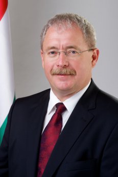 Dr. Fazekas Sándor