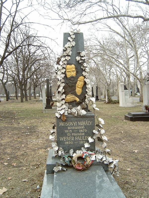 Mosonyi Mihály sírja Budapesten, a Kerepesi temetőben (Varga Imre szobra)
