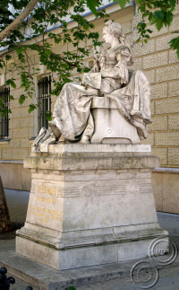 Veres Pálné szobra (Kiss György, 1906) 