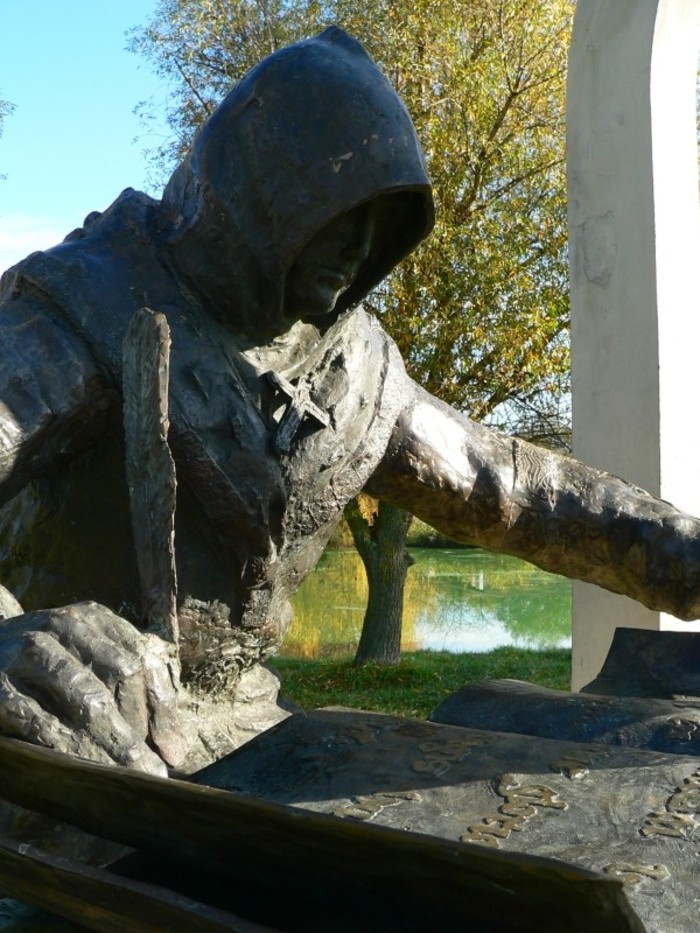 Anonymus szobra az Emlékparkban