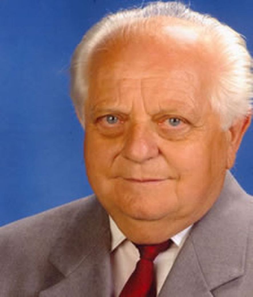 dr. Gubacsi László