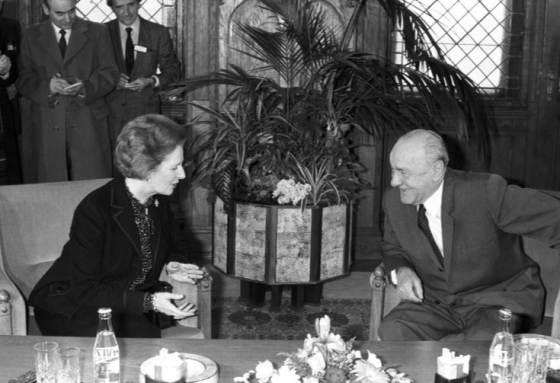 Margaret Thatcher miniszterelnök és Kádár János, az MSZMP KB első titkára az Országházban