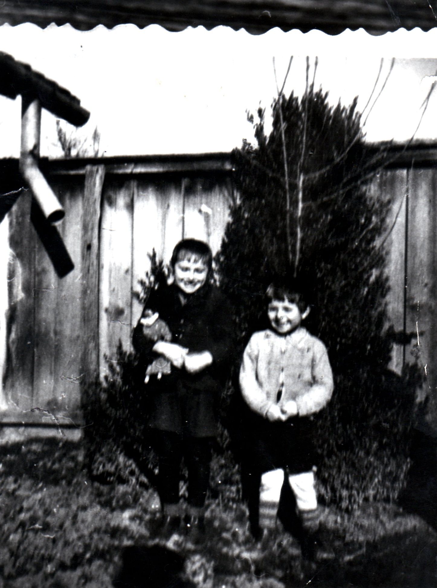 Lajos öcsémmel Gyomán 1945 februárjában