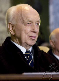 Mádl Ferenc Széchenyi-díjas jogász, akadémikus, politikus, Magyarország rendszerváltás utáni második államfője