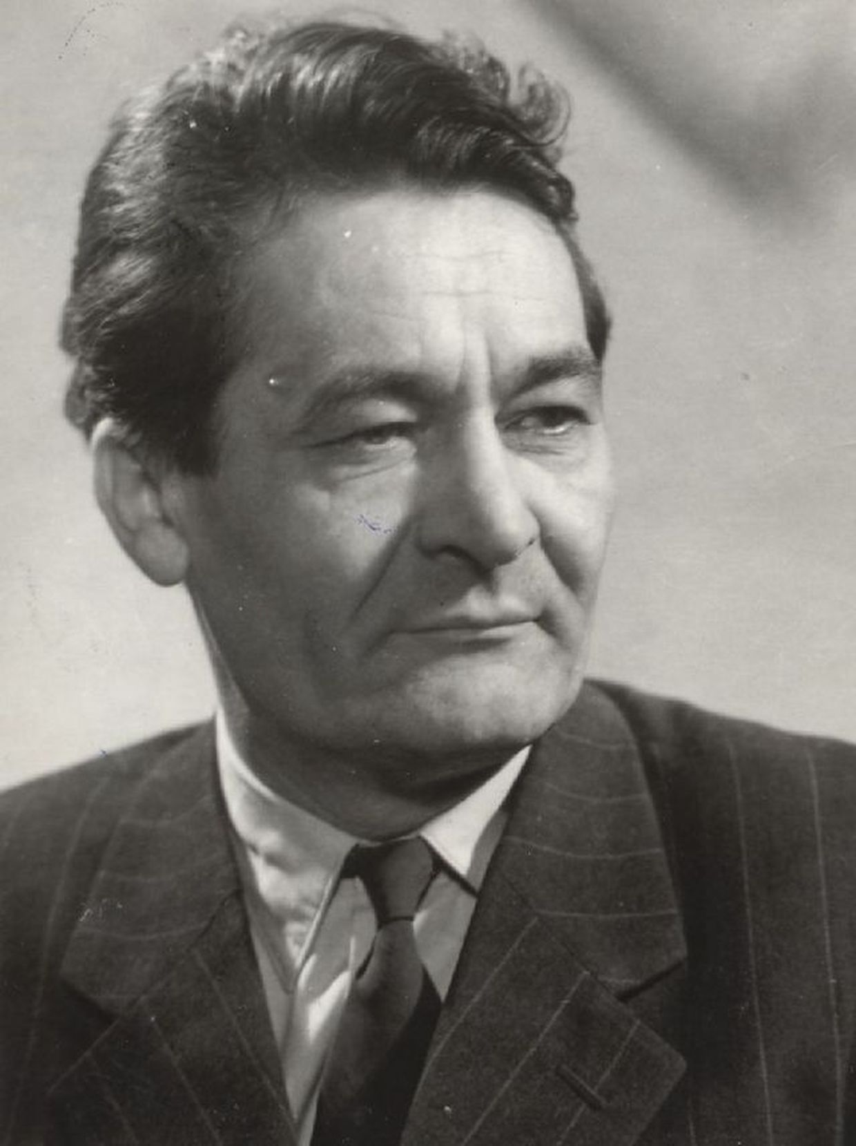 Erdei Ferenc szociológus, politikus, agrár-közgazdász, író