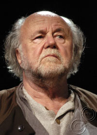 Haumann Péter a Várkapus szerepében William Shakespeare Macbeth című színművében a Katona József Színházban