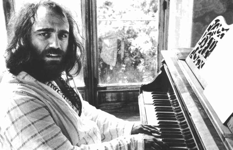 Demis Roussos egyiptomi születésű görög énekes